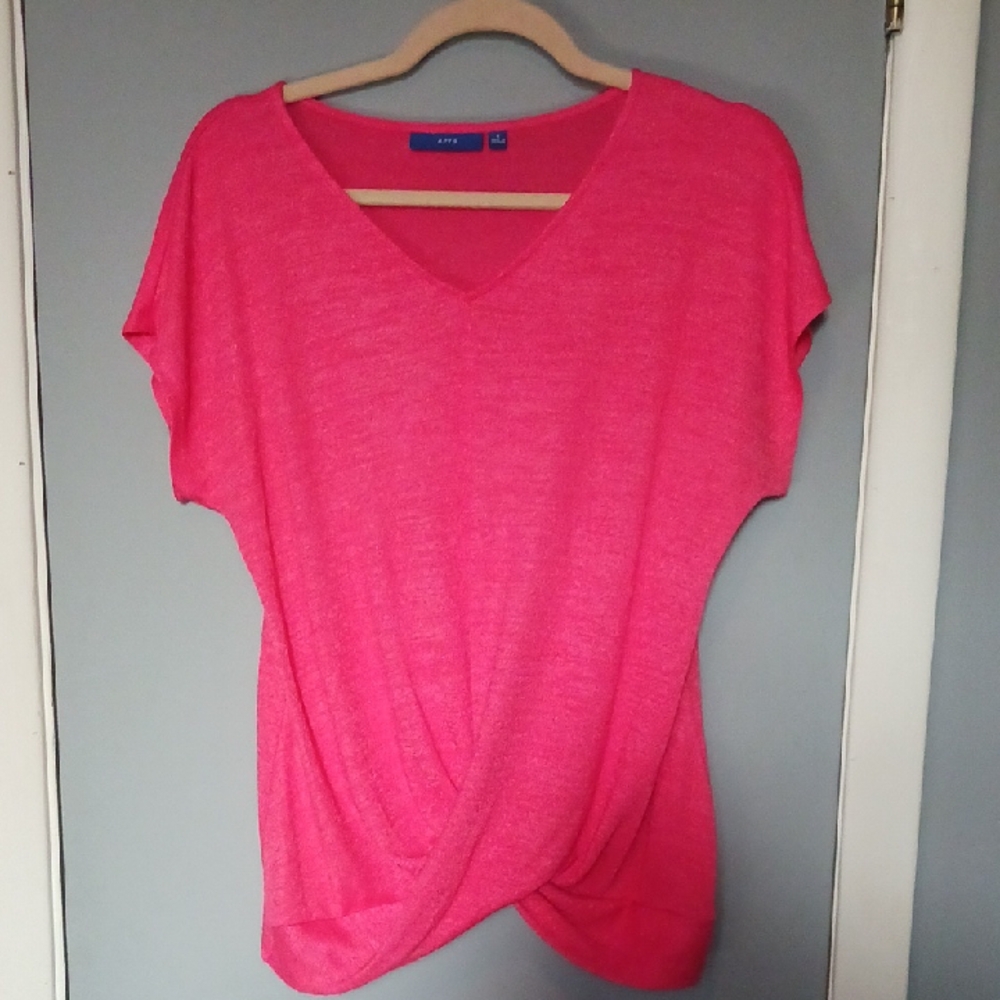 Apt. 9 Coal Short Sleeve V-Neck Top With Crisscross Bottom.